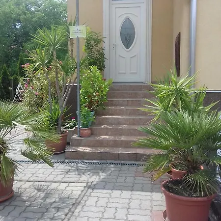 Harmatcsepp Apartmanhaz Nyiregyhaza Exterior photo